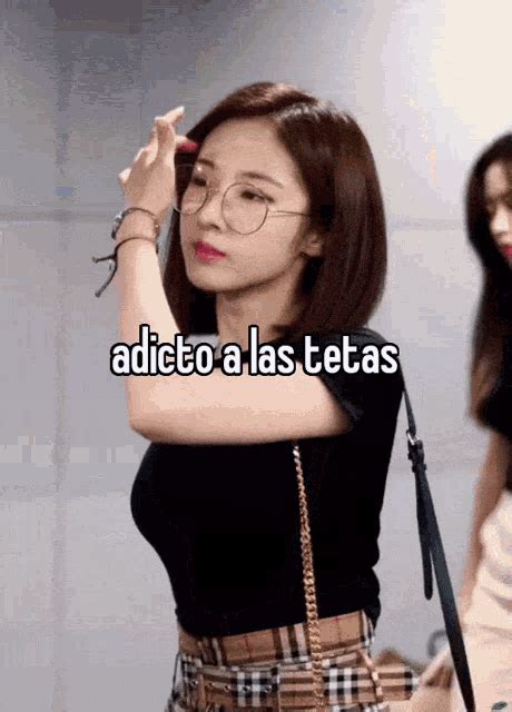 tetas gif|GIF de Tetas .